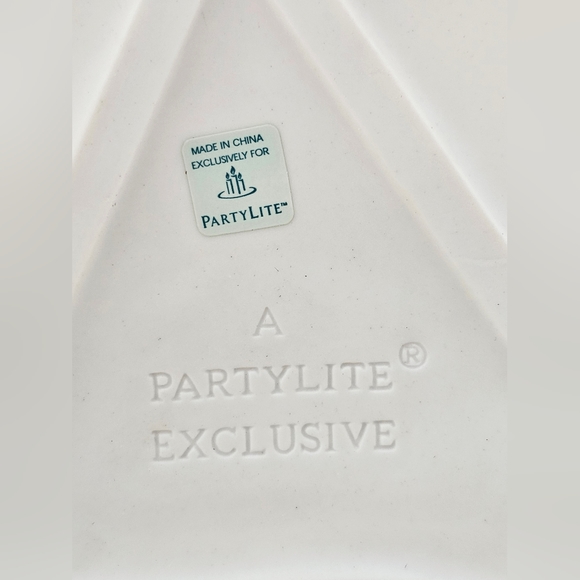 Vintage Clock Tower Porcelain Old World Village #4 The Clocktower - Picture 12 of 13